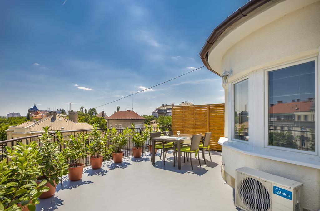 Terrace Apartments At City Park Budapest Exterior photo